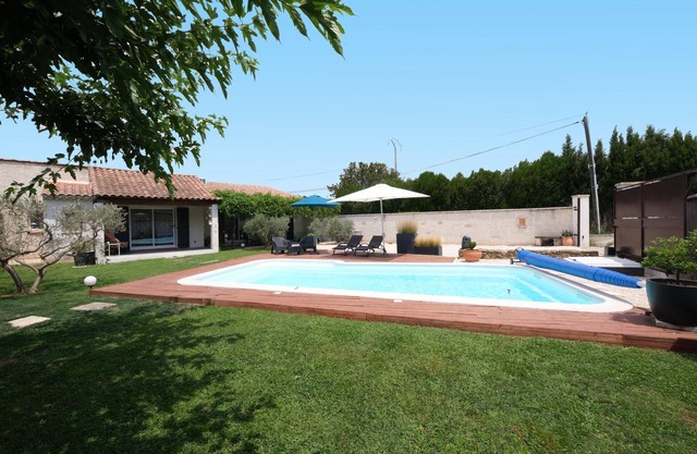 Casa rural muy agradable con piscina en Mouriès, cerca de los alquileres de Provenza, Alpilles