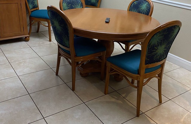 Vacation villas at fantasy world 7 minutes away from Disney