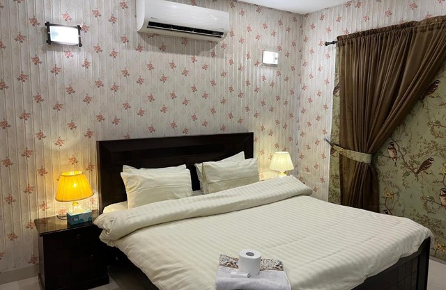 Vactional Villa Dha Phase 6 Lahore ,Three Bed Room Full House