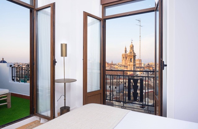 Valencia Luxury - Boutique Market
