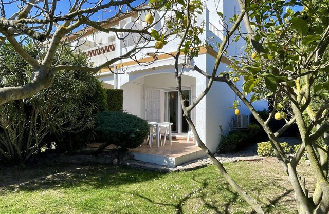 VALL PETITA CON JARDIN PRIVADO 152