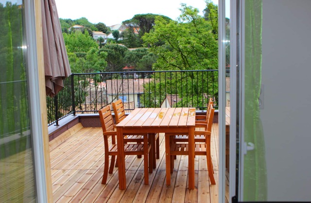Muy bonito T2 totalmente equipado, con terraza, clasificado 3 estrellas moderno y confortable