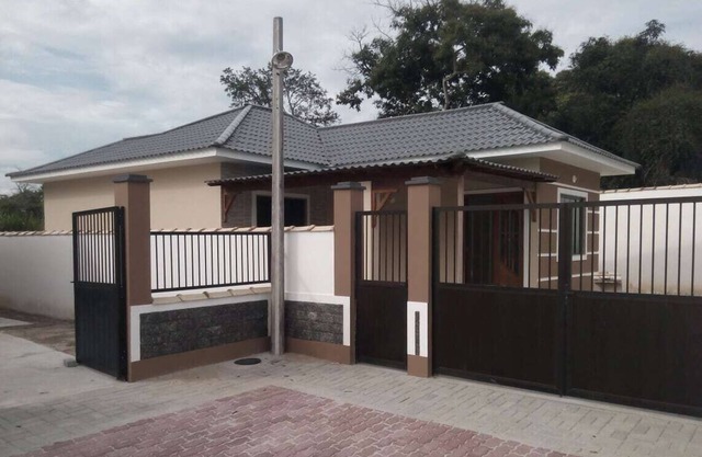 Muy acogedora casa nueva Araruama / Playa seca.
