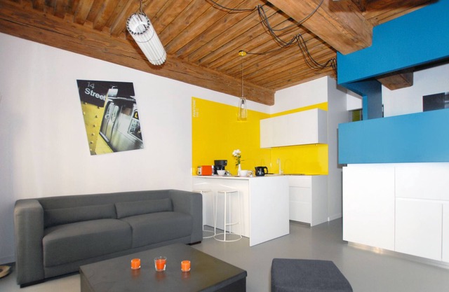 Very nice accommodation type canut, 30m2, near Opera