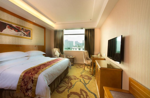 Vienna Hotel Guangzhou Songnan