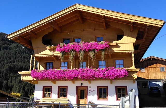 Vista de las montañas de Zillertal, cerca de la estación de esquí.