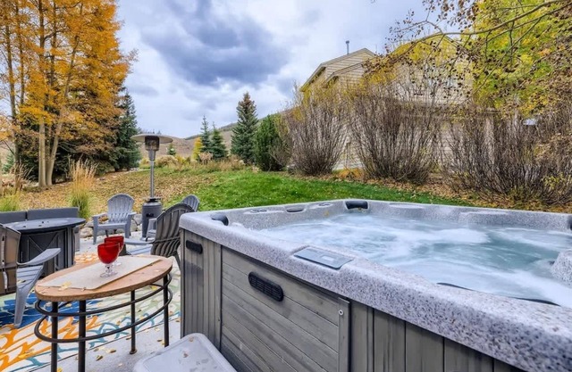 Views of Lake Dillon!Central location with Private Hot Tub!