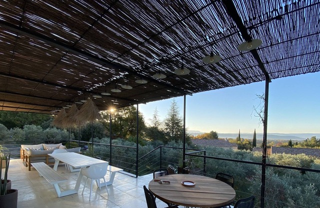 Nice view and heated pool in the Luberon - 5 bedrooms - VILLA K-NOPEE