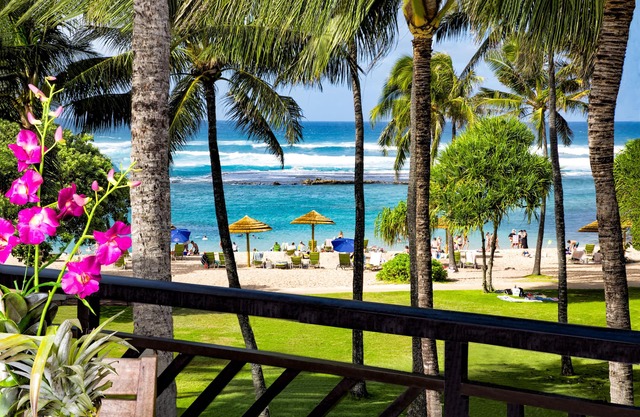 Villa 305: King bed! Penthouse Ocean View Turtle Bay