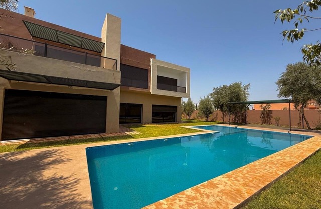 Villa Adam: 3-bedroom villa in Sidi Abdellah Ghiat 22 Km from Downtown Marrakech