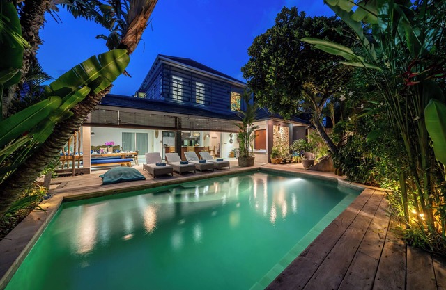 Villa Alchemy 4 Bedroom Trendy Villa in Superior Location