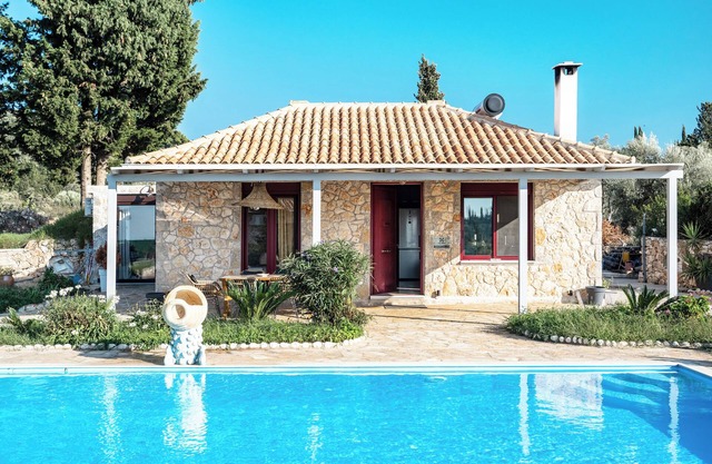 "Villa Alexandros" con vistas al mar, piscina privada y Wi-Fi