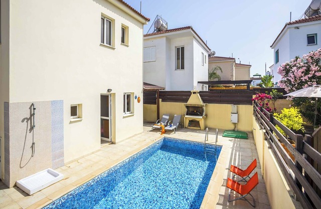 Villa Amber Cyprus - Two Bedroom Villa, Sleeps 6
