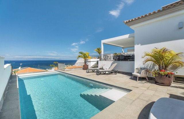 Villa Arenas 3 By Paramount Holidays