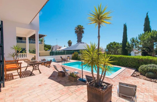 Villa 'Balsa' with Sea View, Wi-Fi and Air Conditioning