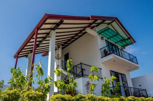 Villa Barbara - Private Pool Villa in Ahungalla