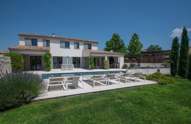 84MONT Villa Beaumont