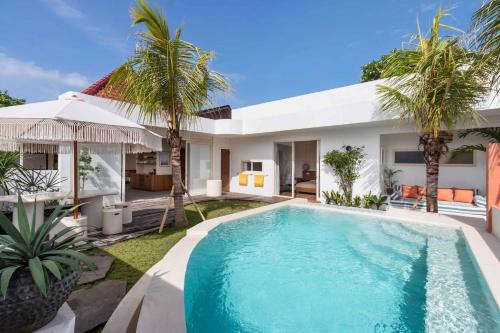 Villa Biro - Stylish 2BR Umalas Villa with AC Living Room & Rice Field Views