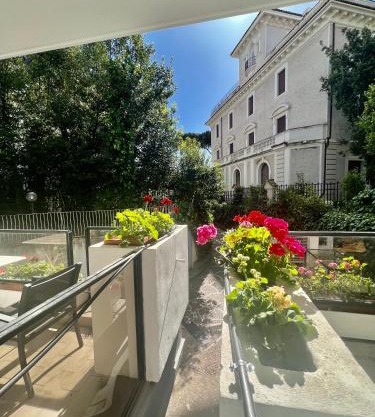 Villa Borghese Green Apartment