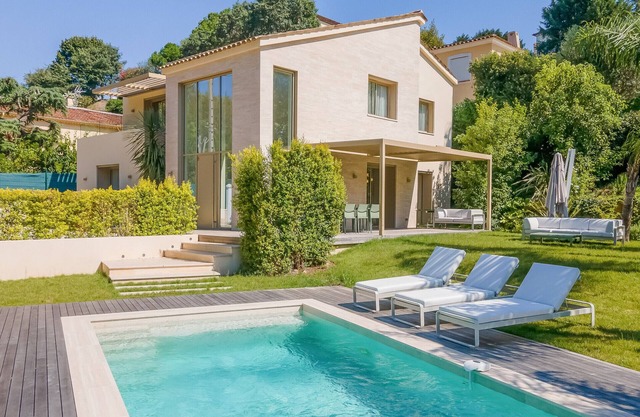 002 Villa Camille