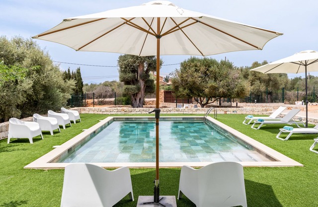 Villa 'Can Bellmunt' con piscina, jardín, terraza y Wi-Fi