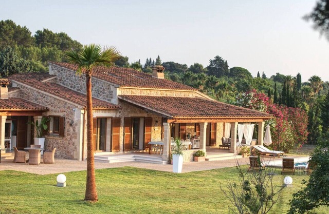 Stunning rustic property. Tranquil, and close to the best beaches .