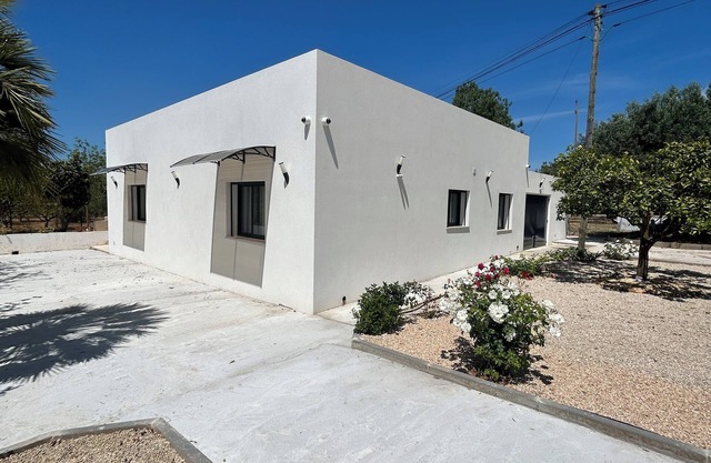 Villa CASA HELENA in Tavira in the quiet countryside