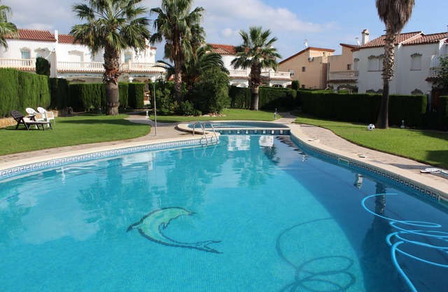 Villa 'Casa Luzia' con vistas al mar y a la montaña y piscina compartida