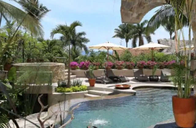 Villa "Casa MISTIKA" Lovely and Private Villa with Pool and Jacuzzi