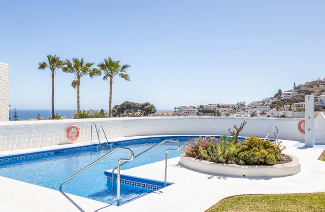 Villa 'Casablanca 23' con vistas al mar cerca de la playa con piscina compartida y Wi-Fi