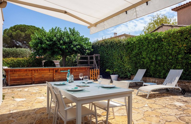 Villa 'Chez Tao' con piscina, jardín, terraza y Wi-Fi