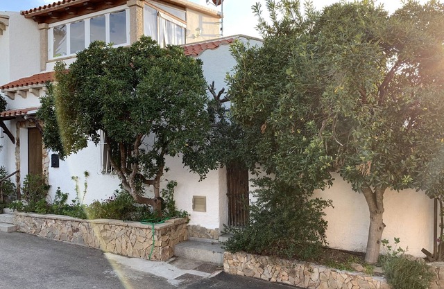 Villa Chiocciola: planta baja y primera vista al mar a 250 metros del mar S. teresa