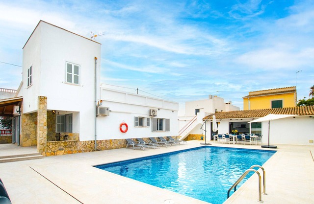Villa Dolphin con piscina privada en 300 metros del mar