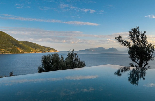 Villa -Villa Doukato excepcional en Vassiliki Bay con muelle privado