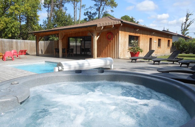 VILLA DU BASSIN excelente, nueva, piscina 30 ° spa 38 ° y terraza de madera de 300 m