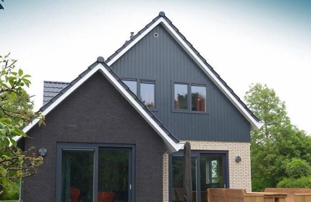 Villa Duinbraam is located in one of the most beautiful places on Texel, in close proximity to the forest and de