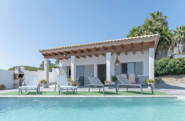 Villa 'El Olivar 2' con vistas a la montaña, Wi-Fi y aire acondicionado