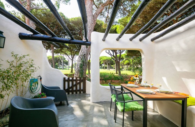 Villa frente al golf con gran confort ya 5 min de la playa.