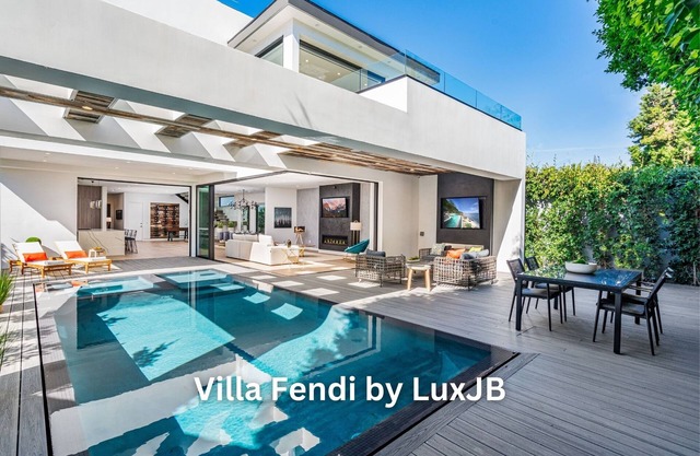 Villa Fendi By LuxJB 🏆 Heated Pool Jacuzzi Gym Rooftop Deck