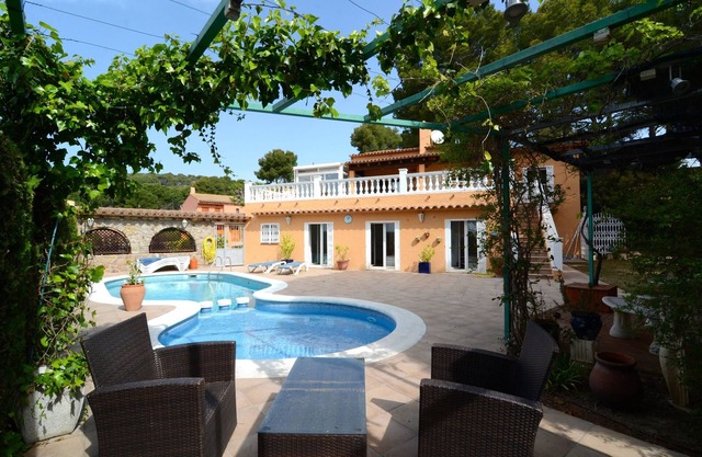 VILLA FLOROSA