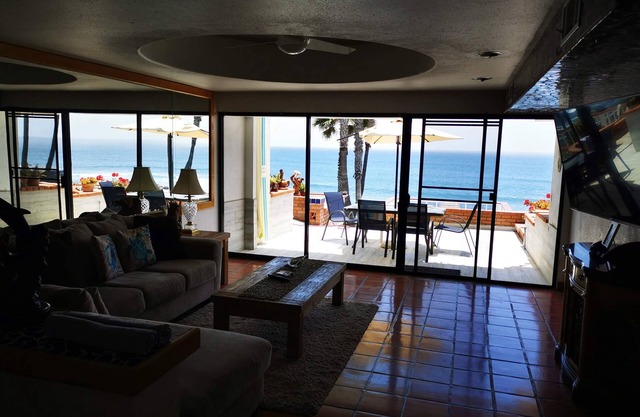 Villa Frente al Mar, Acceso Privado al Mejor Surfbreak de Rosarito