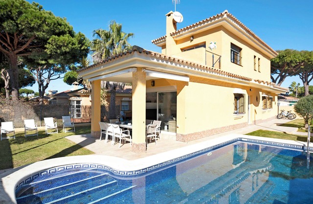 Villa "Alemania" con piscina privada, terraza y Wi-Fi