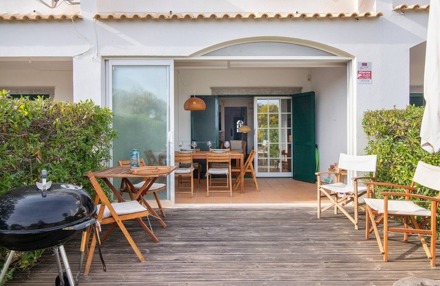 Villa 'Giestas 151' con vistas al mar, terraza privada y Wi-Fi