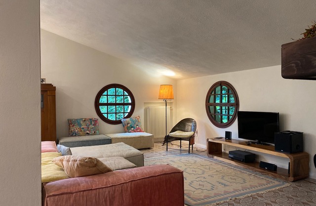 Casa vacacional 'Gioia' con terraza privada, Wi-Fi y aire acondicionado
