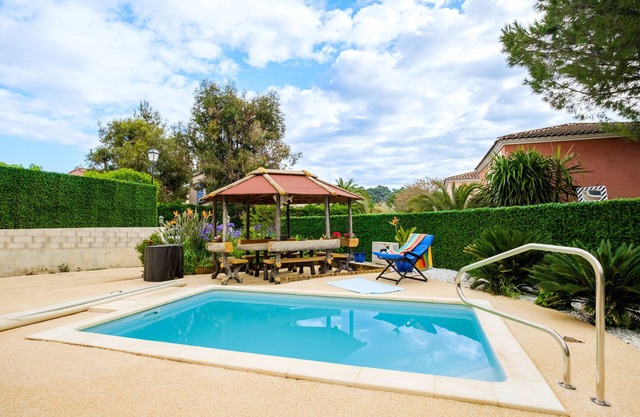 Villa 'Gnoki' con piscina privada, Wi-Fi y aire acondicionado