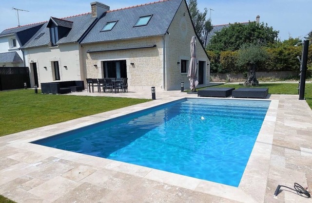 Villa Gozforn with swimming pool - walking distance to the beach