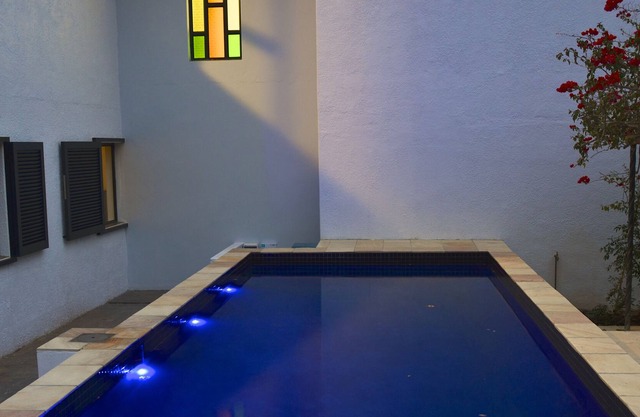 Villa madreselva, villa bien equipada en los viñedos con piscina, gimnasio, jardín.