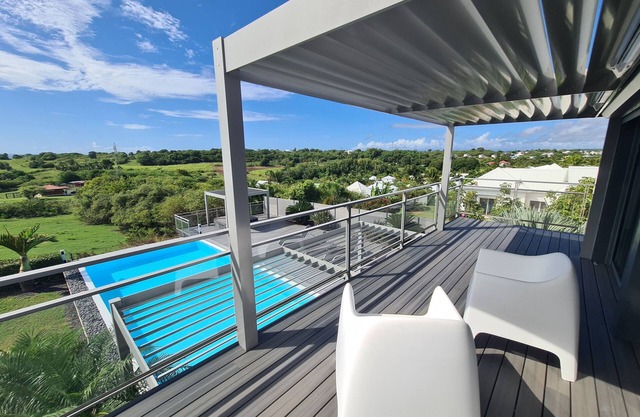 villa de lujo HX, piscina, playa, mar vistos para más adelante