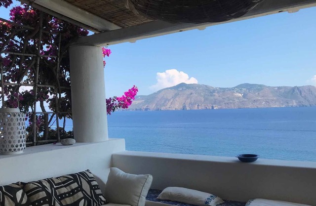Casa I 100 Steps - surrounded by nature with a splendid view of the sea