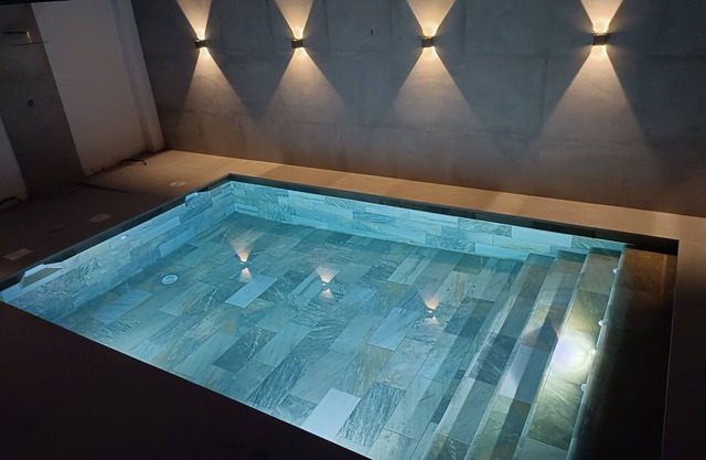 VILLA IN FUENGIROLA CENTER. NEW LUXURY POOL !
